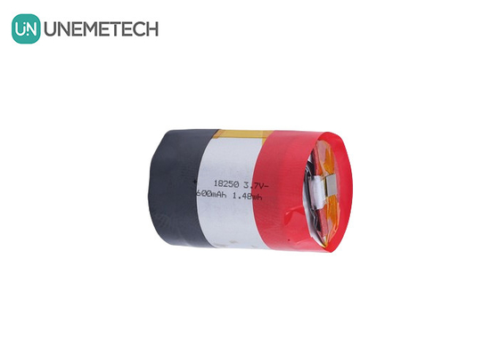 18250 630mAh 3.7V 円筒式 リチャージ可能なリオンポリマーバッテリー 5A プラス放電電電流