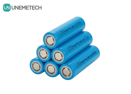 2500mAh 3.7V マックス 6A 連続充電 円筒型リチウムイオン電池 18650 INR18650-25P