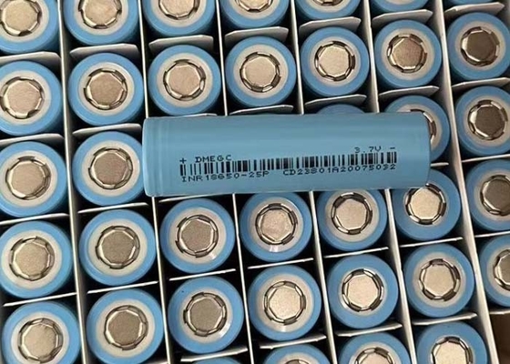 2500mAh 3.7V マックス 6A 連続充電 円筒型リチウムイオン電池 18650 INR18650-25P