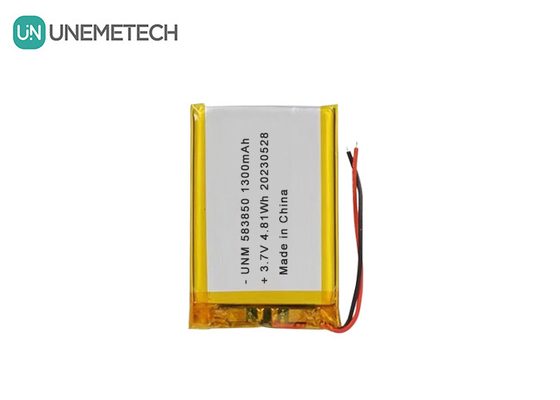 3.7V 1300mAh 電子製品の標準リチウムイオンポリマーバッテリー 583850